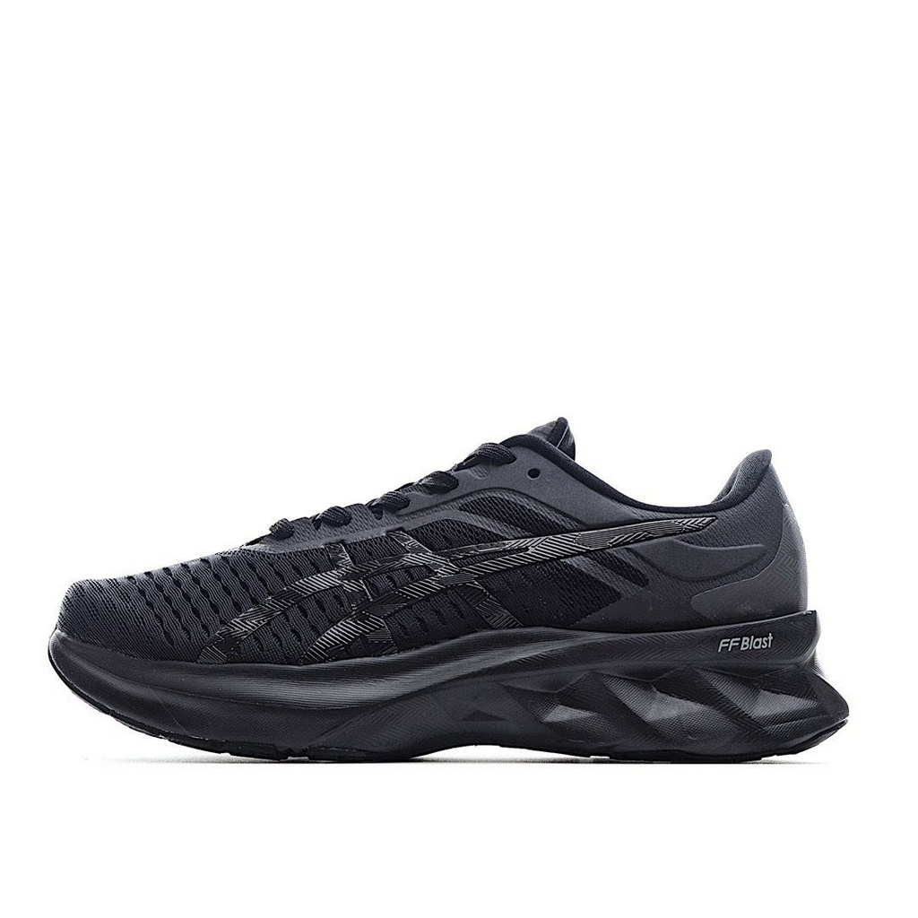 Tênis Asics NovaBlast - Preto All Black - Masculino 