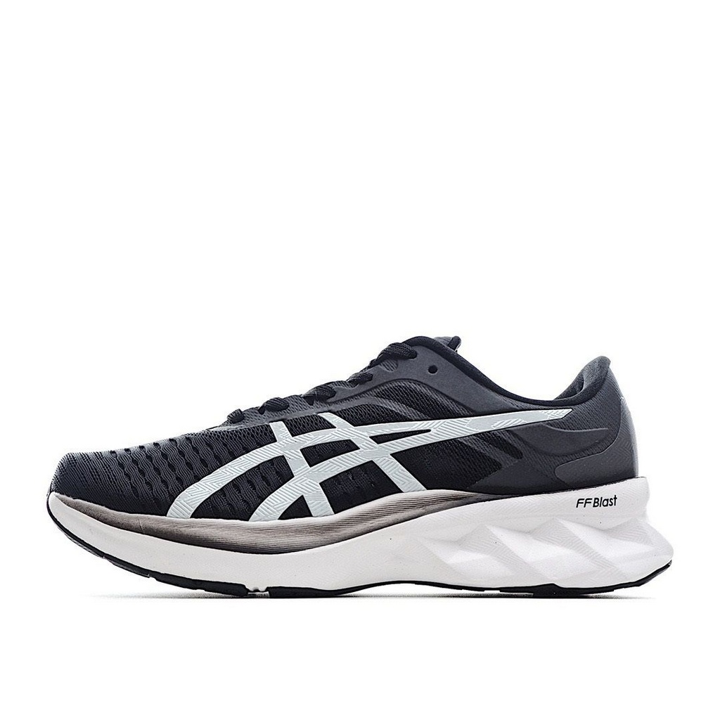 Tênis Asics NovaBlast - Preto e Branco - Masculino 