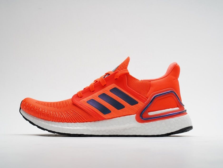 Tênis Adidas UltraBoost 20 - Laranja e Branco - Masculino 